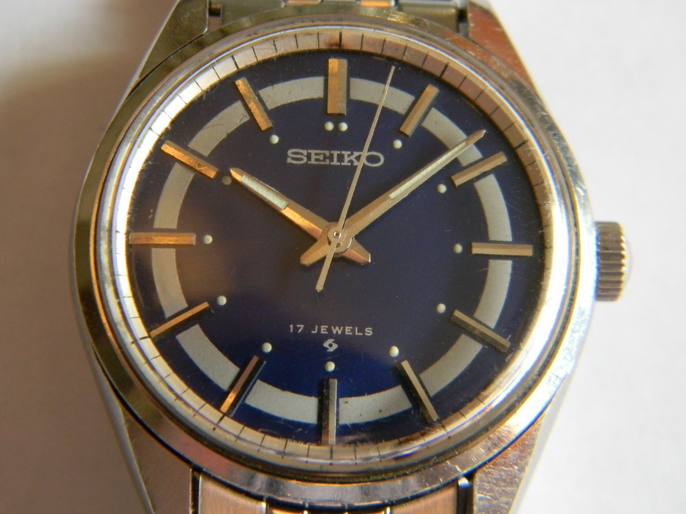 SOLD - SEIKO 66-7109 Hand Wind Steel Cased Watch With Bracelet | Omega  Forums
