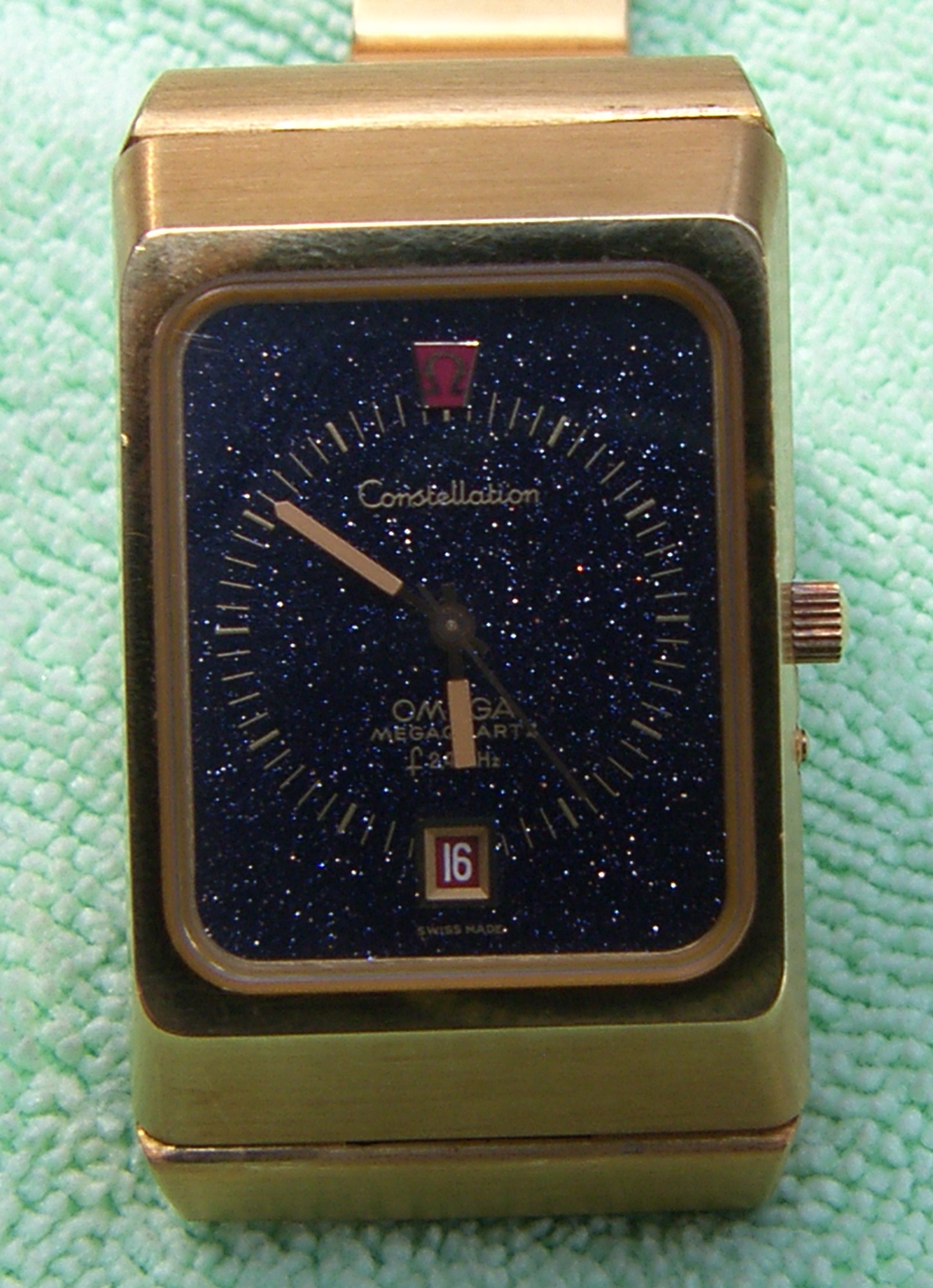 18K Gold Stardust 2.4Mhz MegaQuartz | Omega Watch Forums