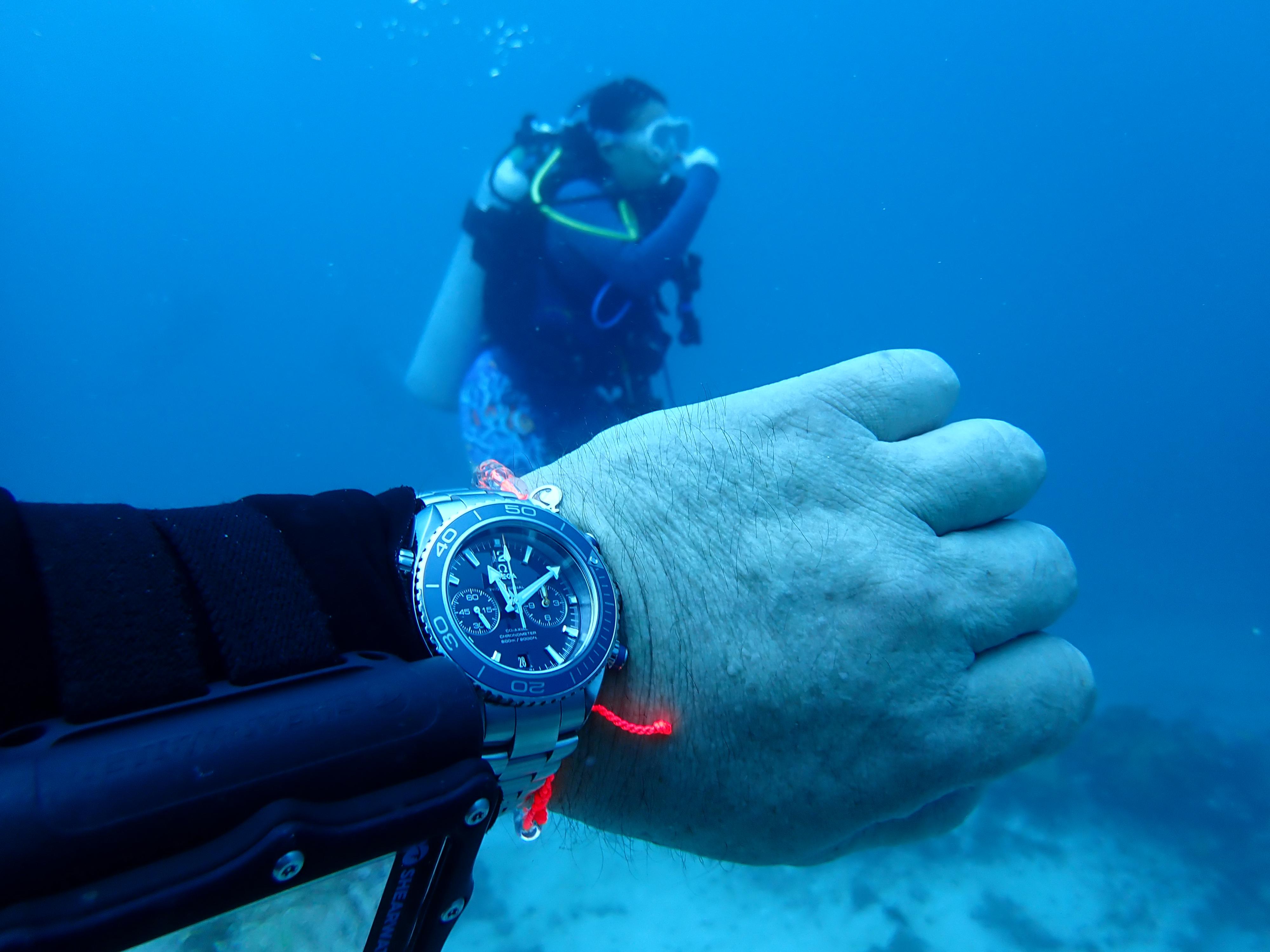 Underwater watches hot sale for swimming