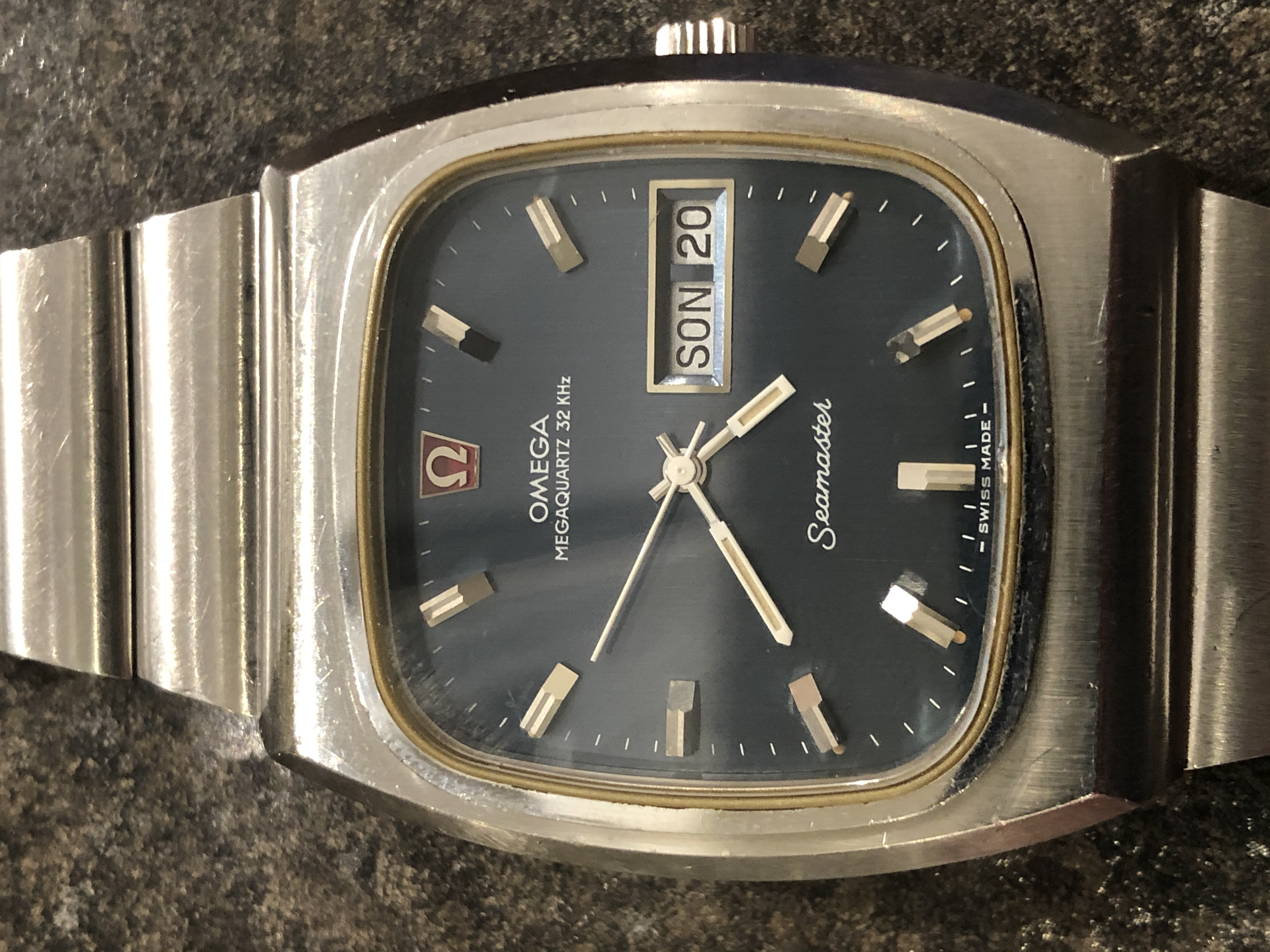 Omega seamaster megaquartz 32 khz sale