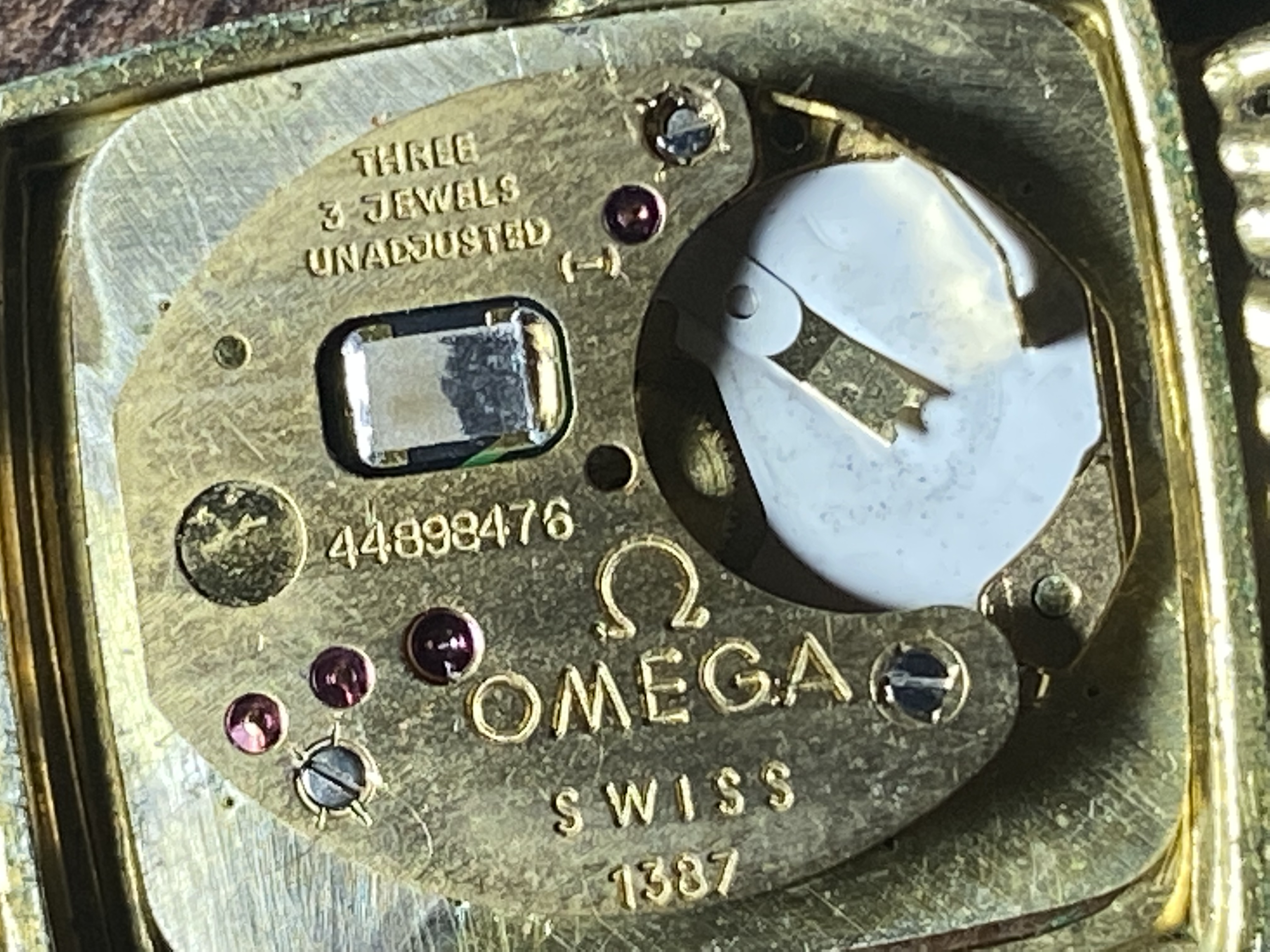 Omega best sale 1387 movement