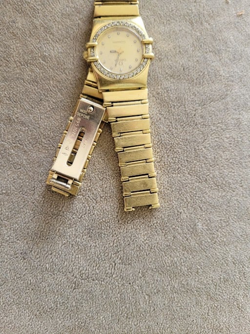 Omega constellation link removal new arrivals