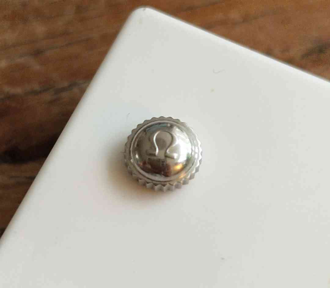 Flat-foot Ranchero Crowns 4502 and 4503 - gold and steel