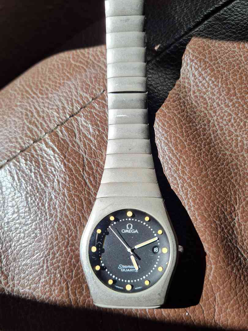 help identify this vintage seamaster quartz