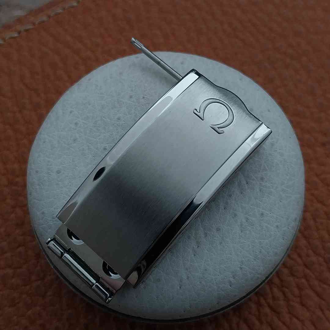 NOS Omega 1036 Clasp?