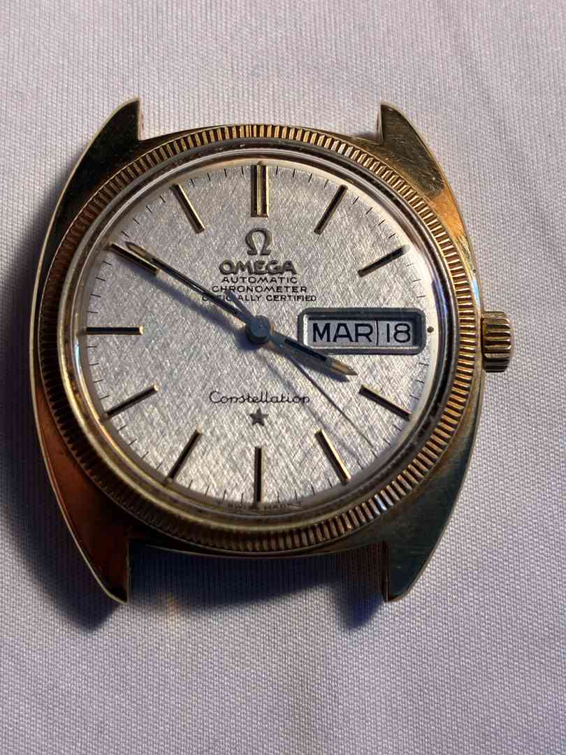 Stunning French-cased C-shape Constellation, with a clean linen dial