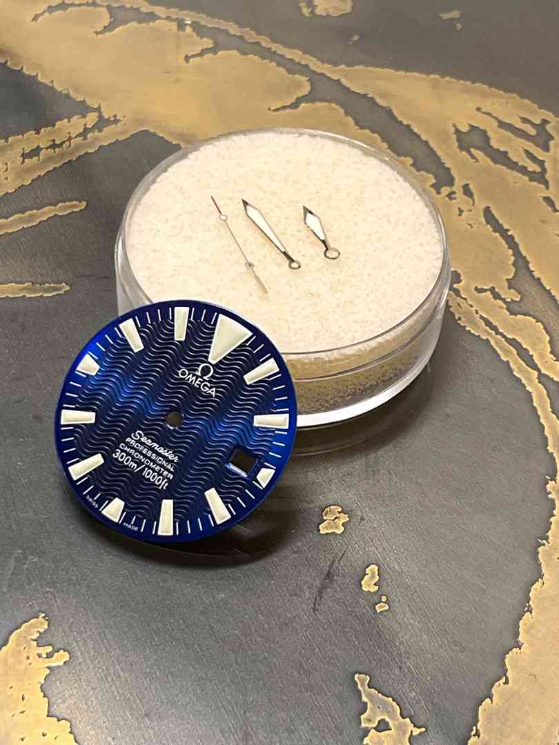 Omega 2255.80 Seamaster Electric Blue Dial + hands