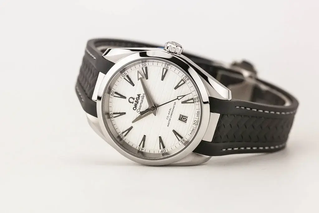 Omega Aqua Terra 8800 - 38mm - White Diver - 220.12.38.20.02.001 (new / 2026)