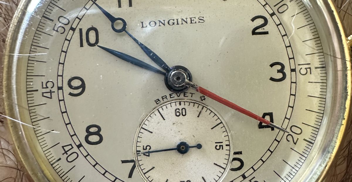 12.68Z is missing chrono seconds hand, correct? | Omega Watch Forums