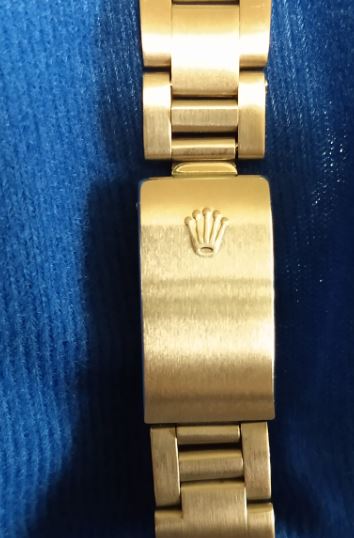 R Clasp.JPG