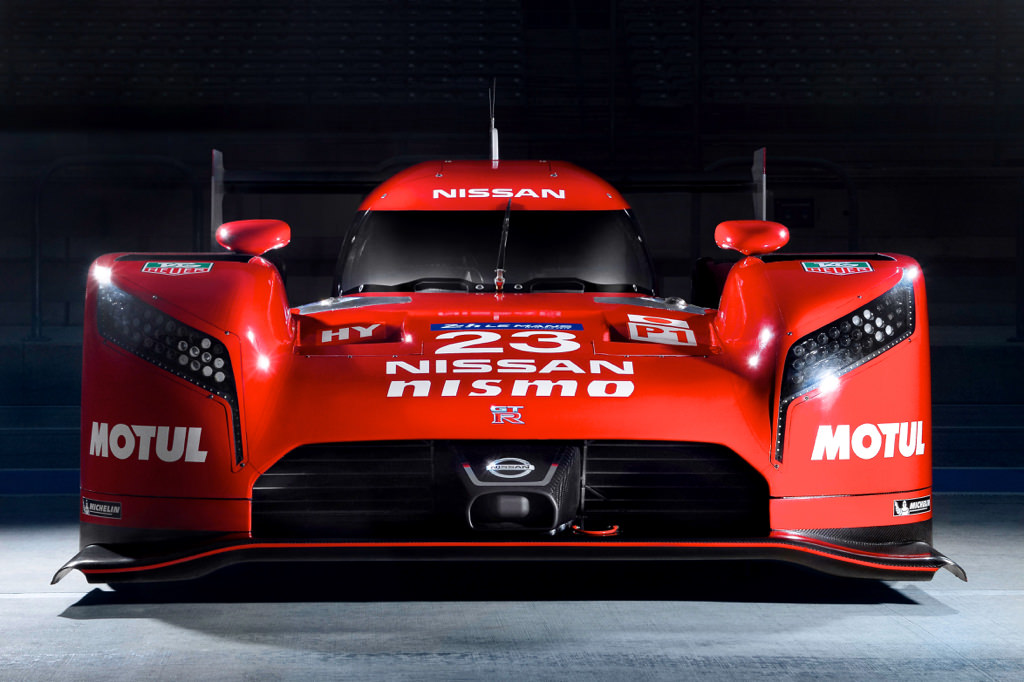 Nissan GT-R LM NISMO static front.jpg