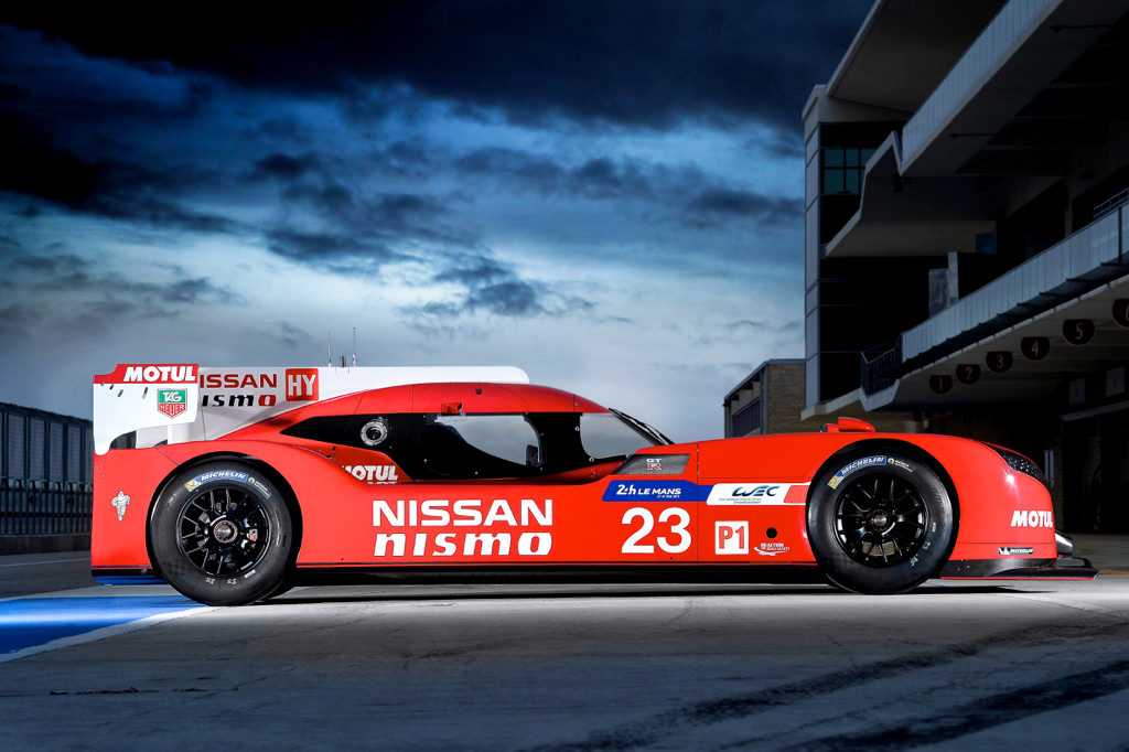 Nissan GT-R LM NISMO static side.jpg