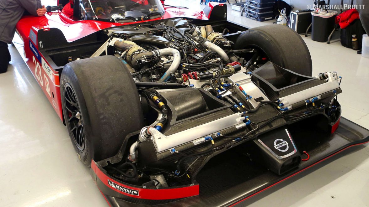 nissan-gt-r-lm-nismo-lmp1-by-marshall-pruett-51.jpg