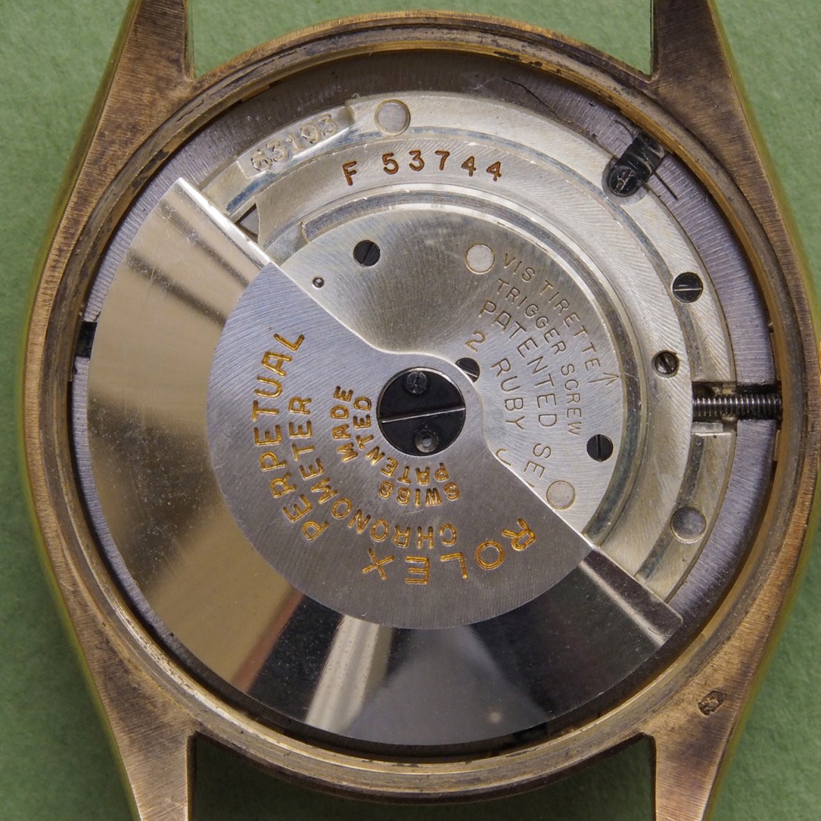 5_6020193_em.jpg 5_6020193_em.jpg