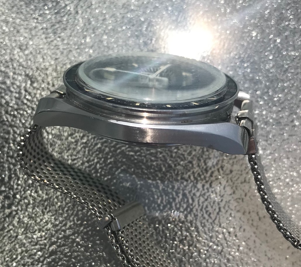 speedmaster 105012-66CB side.jpg