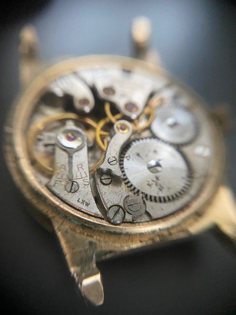 Longines 40s 9.jpg