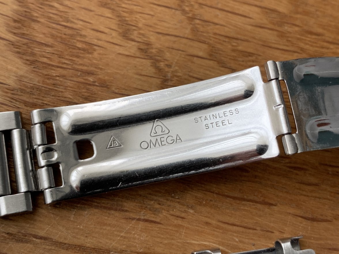 Omega_1175_640_JB (9).jpg