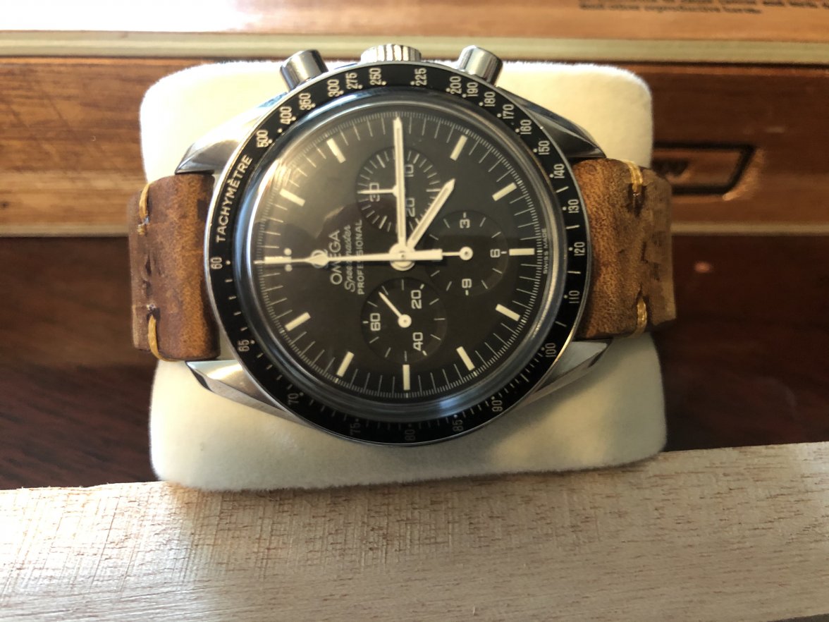 omega speedmaster adjustable clasp