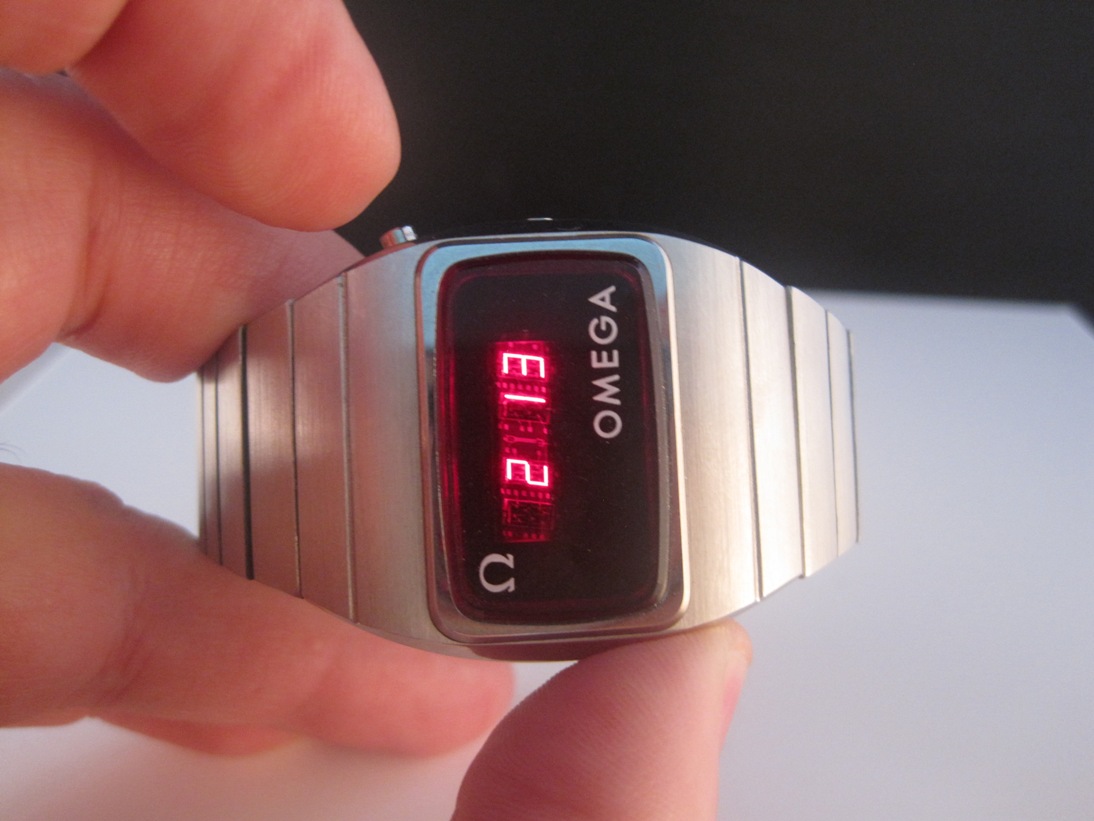 Everestx Omega 1603.jpg