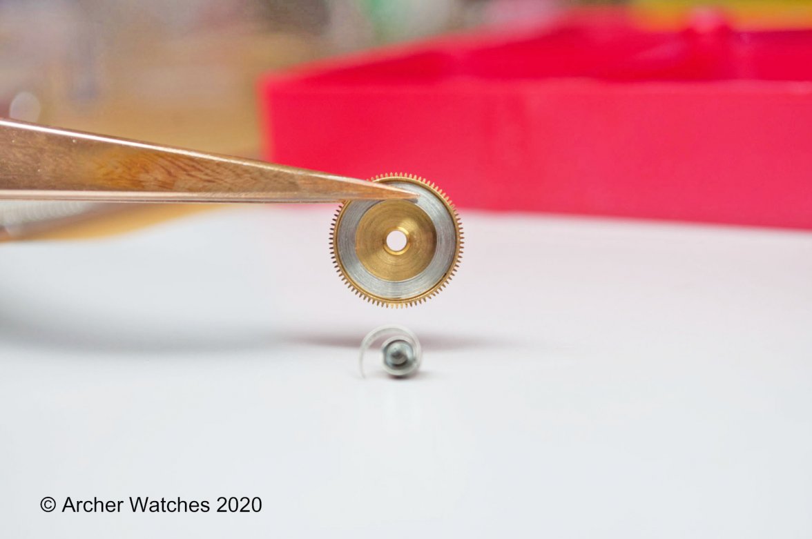 Broken spring.jpg Broken spring.jpg