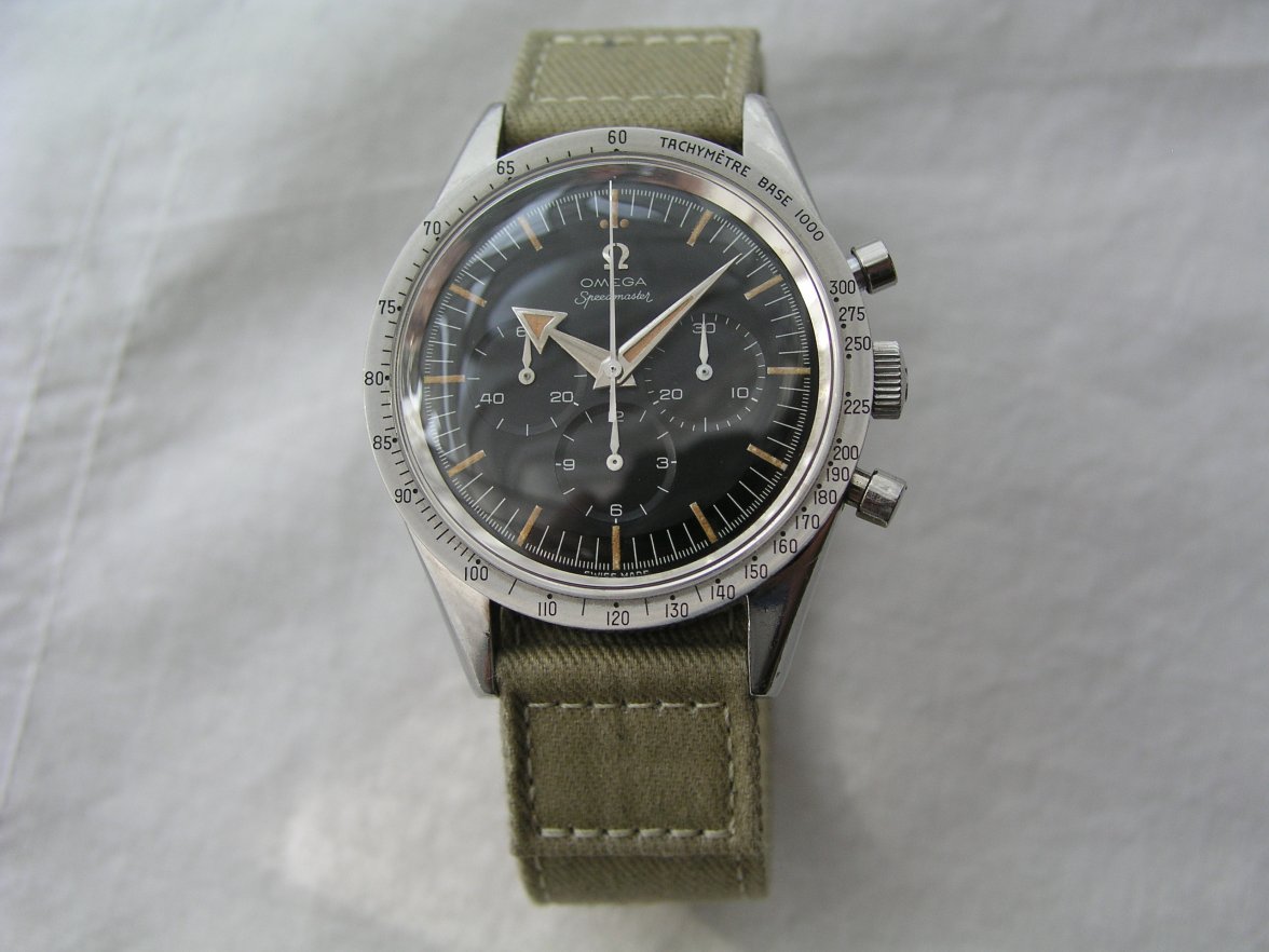 OMEGA_Speedmaster_CK2915.jpg