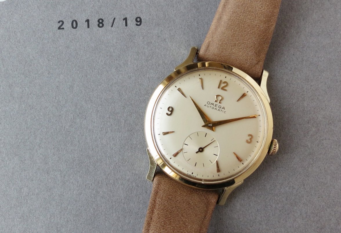 Omega 1953 Sub Seconds Zoomed.jpg