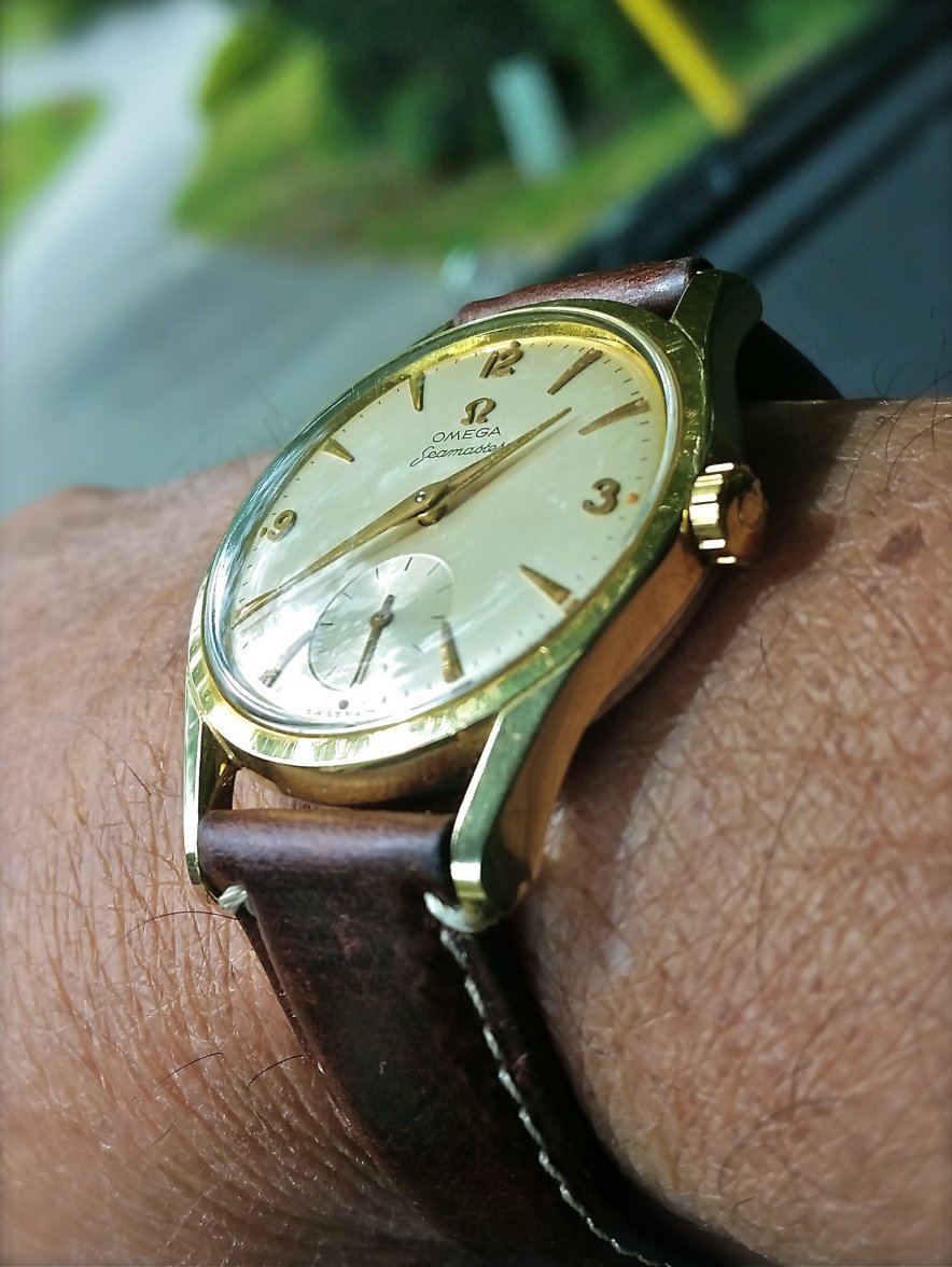 Gold Omega 30 - 3.jpg Gold Omega 30 - 3.jpg
