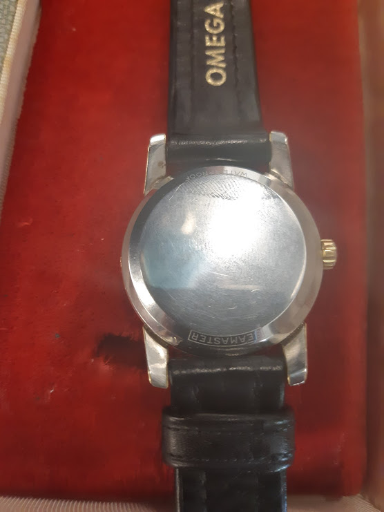 back of watch.jpg back of watch.jpg