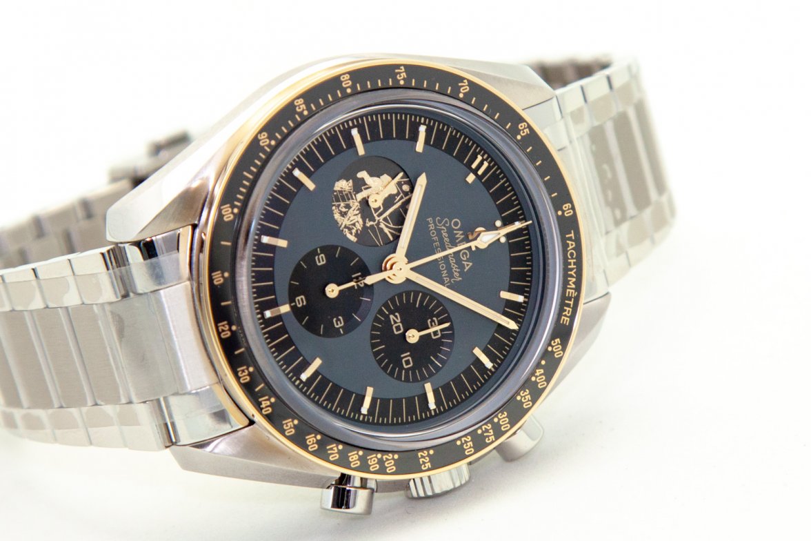 Omega Speedmaster Apollo 11 50th (5 of 14).jpg