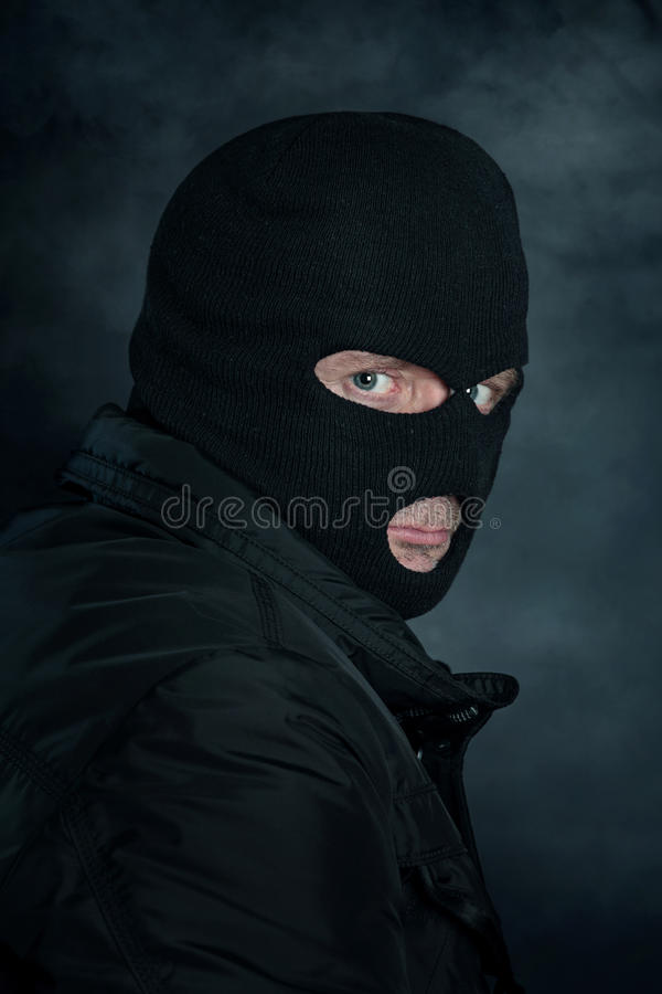 burglar-22850207.jpg