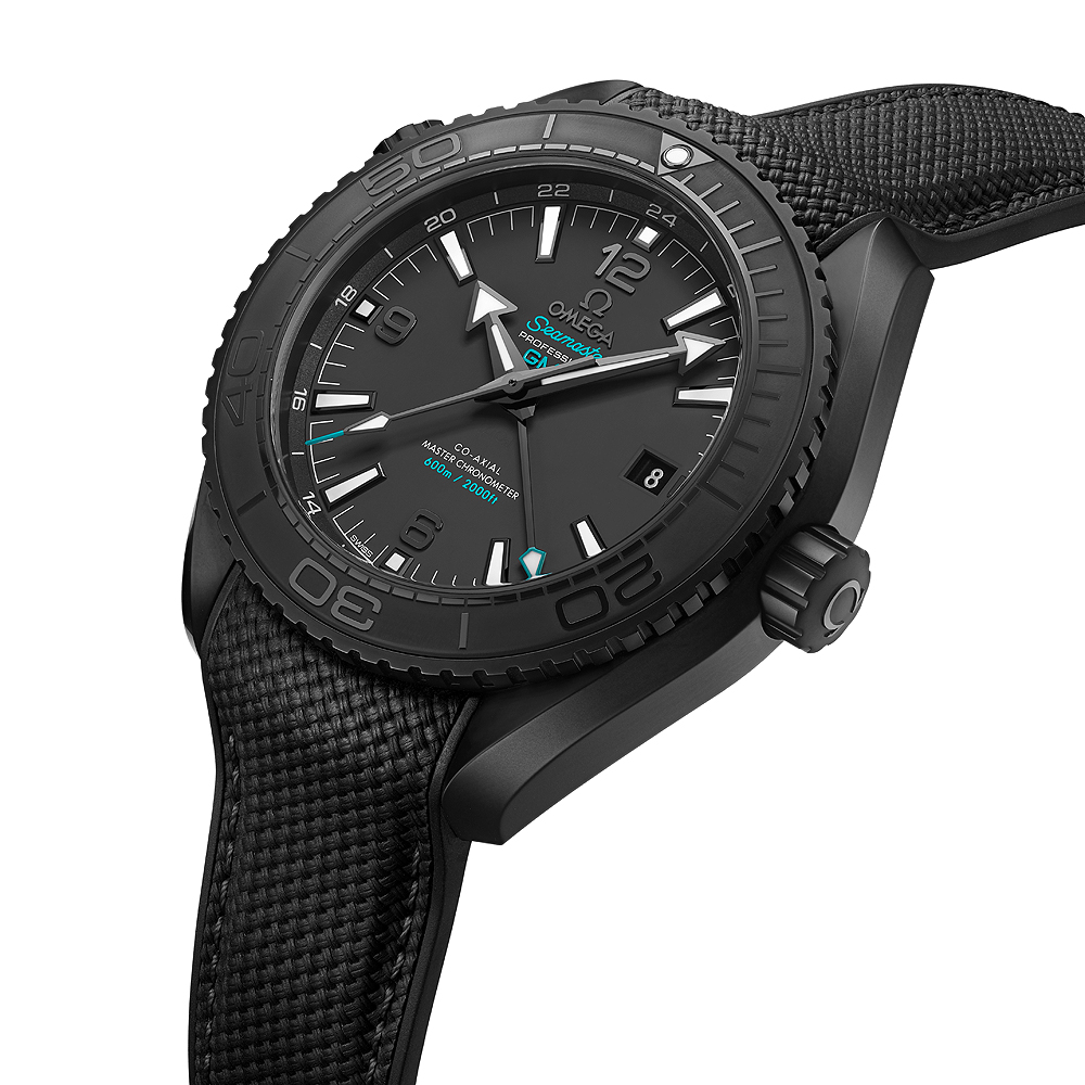 Omega_Seamaster_PO_DeepBlack_Casamigos_angle_1000.jpg