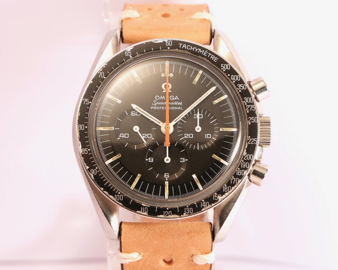 Omega-speedmaster-145.012-ultraman-2.jpg