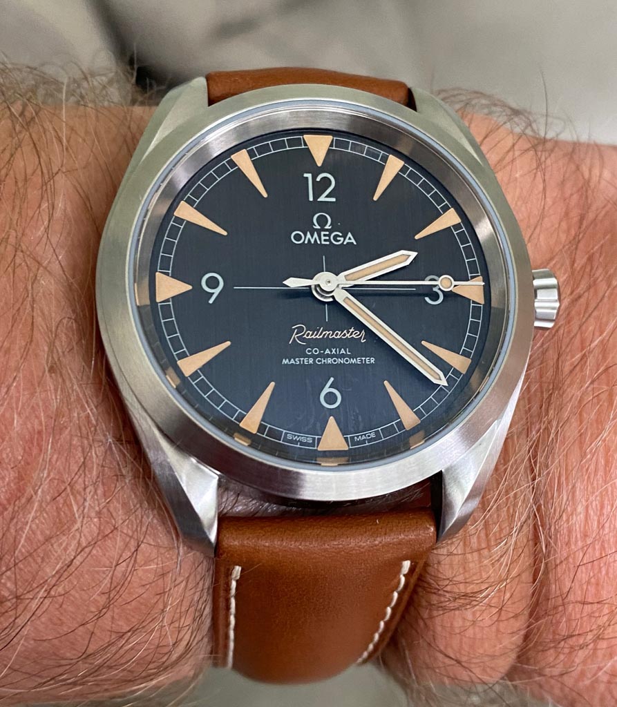 Seamaster 300 Strap-2.jpg Seamaster 300 Strap-2.jpg
