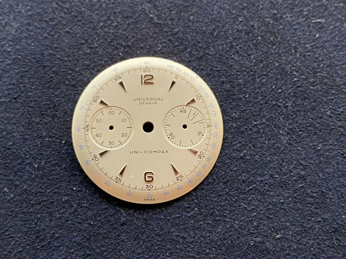 Dial-Universal-Genève-Uni-Compax-Caliber-283-Index-Silver.jpg