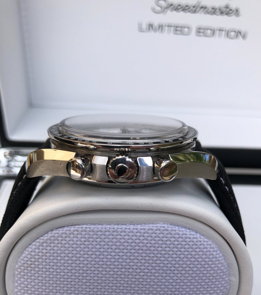 SpeedmasterSnoopy-2-5.jpg SpeedmasterSnoopy-2-5.jpg