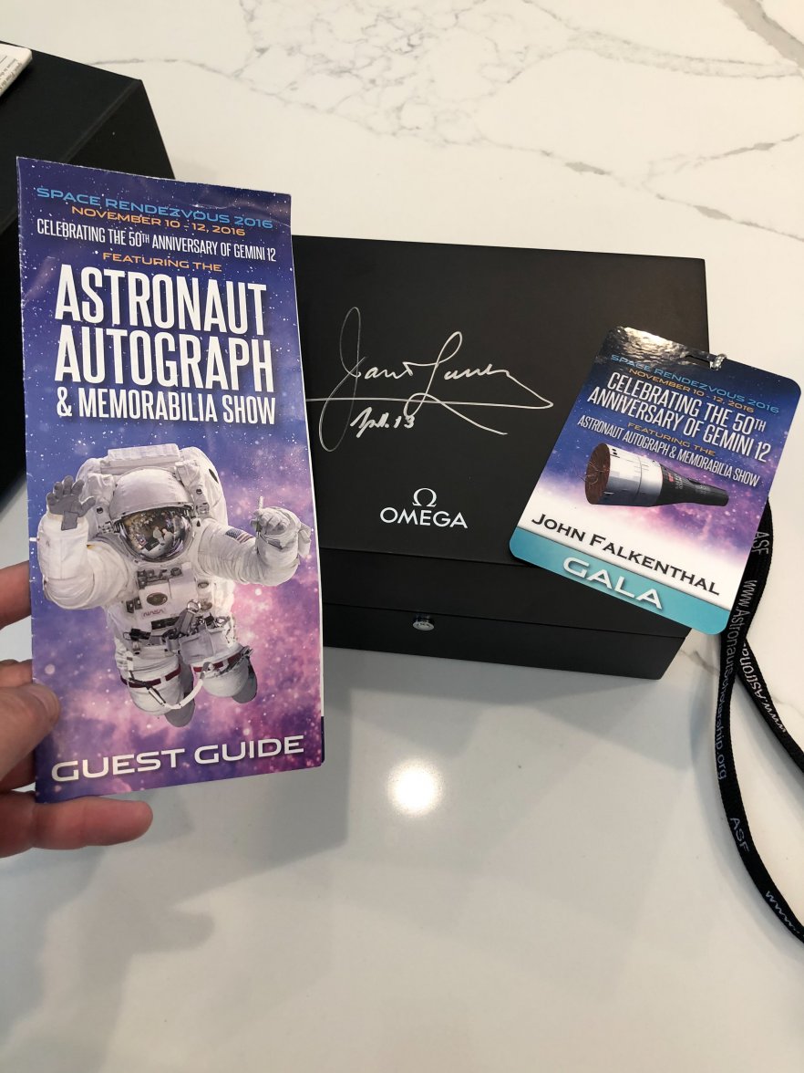 SpeedmasterSnoopy-2-13.jpg SpeedmasterSnoopy-2-13.jpg