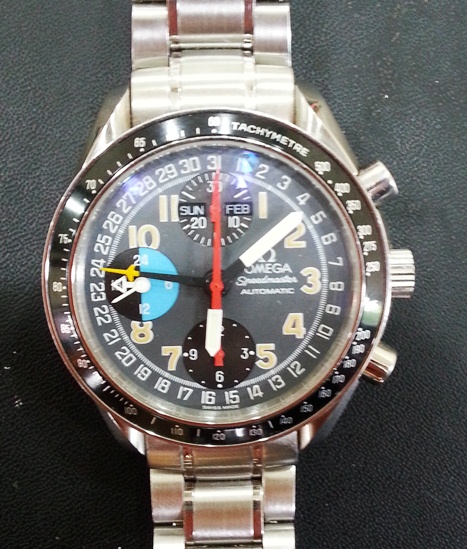 Speedmaster tripledate rainbow 2.jpg