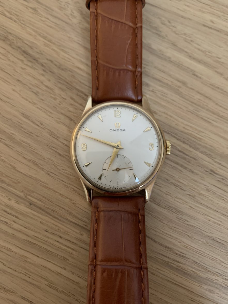 1945 Omega. Need help identifying / finding a suitable strap and buckle ...
