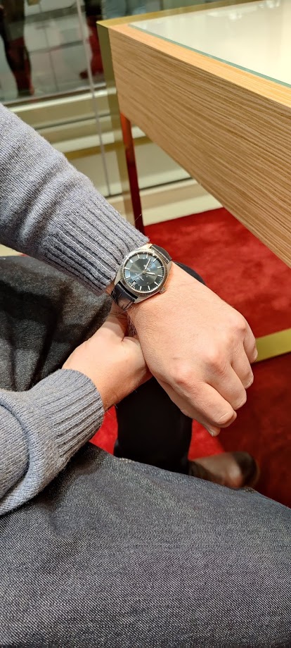 Globemaster wrist shot 2.jpg