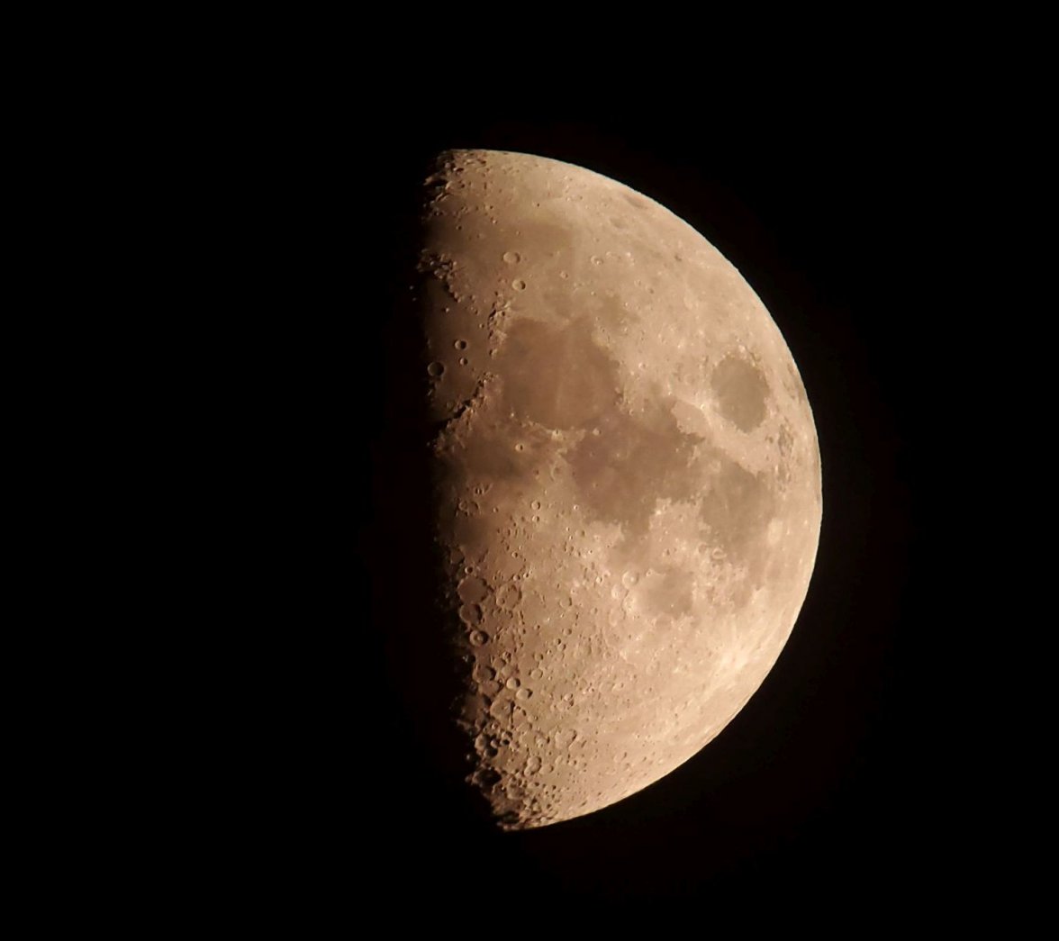 Moon 1f 20201222_164904.jpg