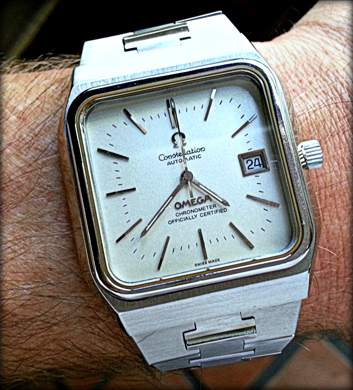 omega SS tv dial 700X775.jpg