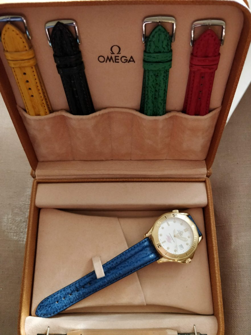 Omega Olympic Seamaster 300 Chronograph 1994.jpg