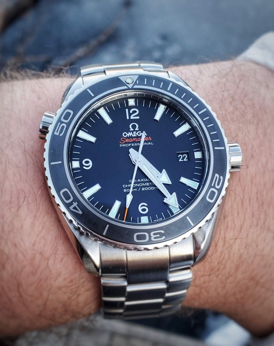 Omega Planet Ocean Black 45.5 2.jpg