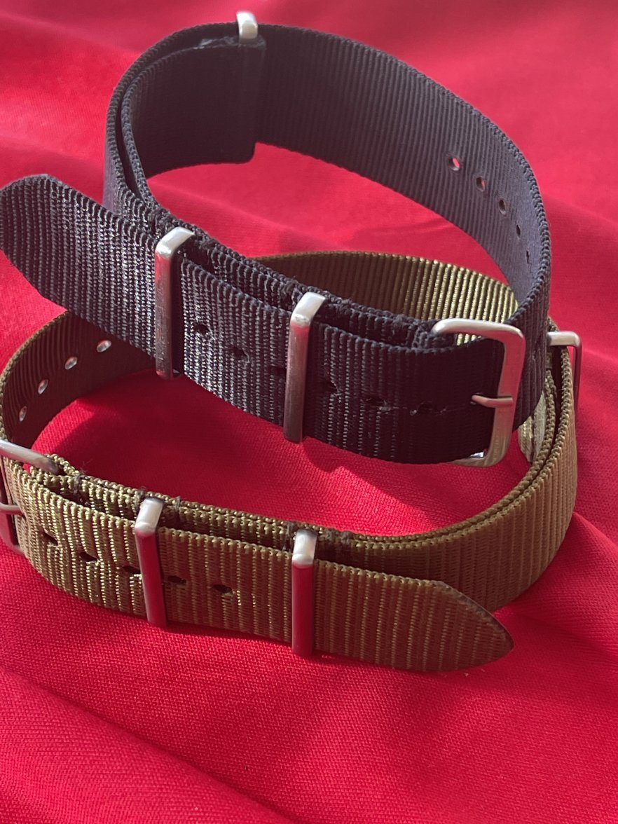 SOLD - 2 Black Maratac Zulu NATO style 22 mm Watch Bands | Omega Forums