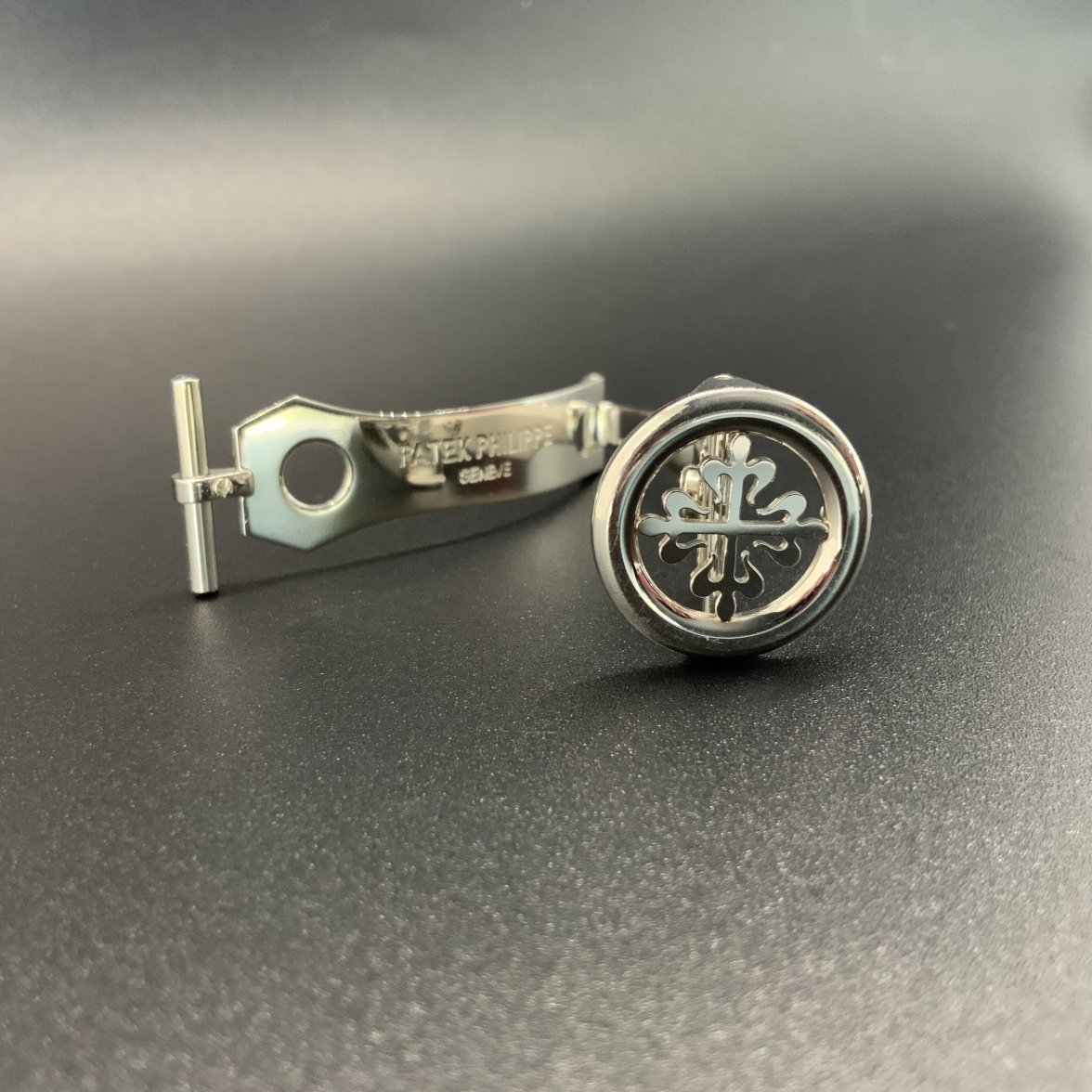 SOLD - Patek Philippe *PLATINUM* Deployant Buckle - 16mm!! | Omega Forums