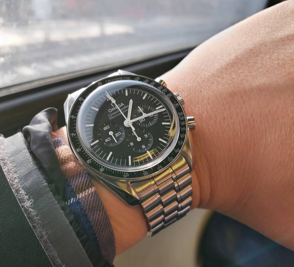 omega speedmaster small wrist