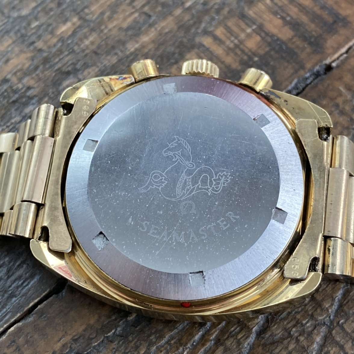 19 caseback.jpg