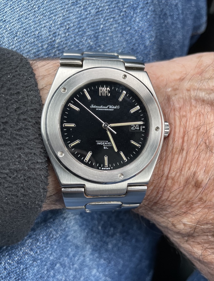 Jumbo 1832 Wrist.jpg