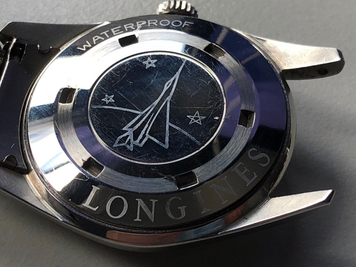 CLOSEUP CASEBACK.JPG CLOSEUP CASEBACK.JPG