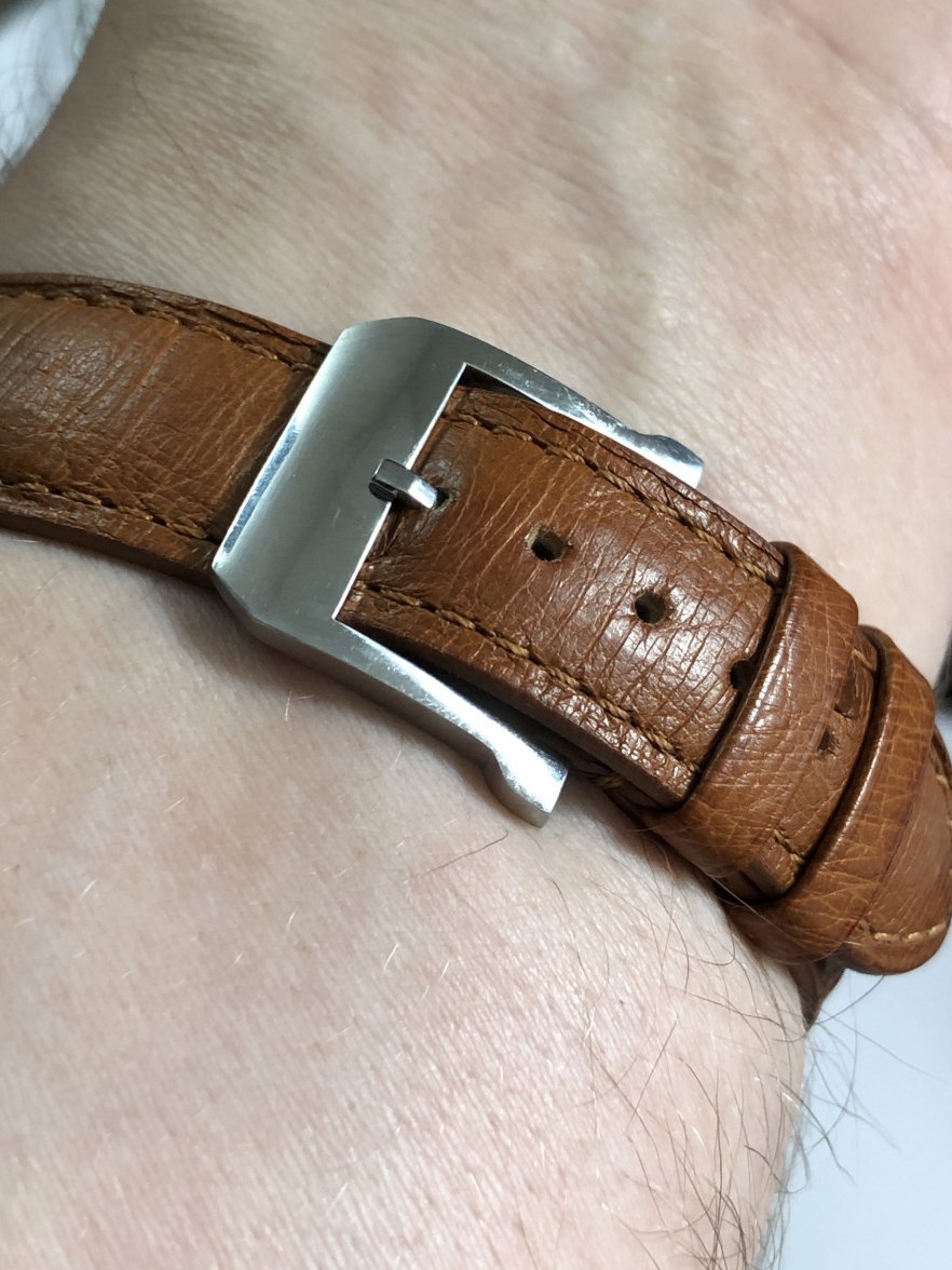 fitbit similar to apple watch